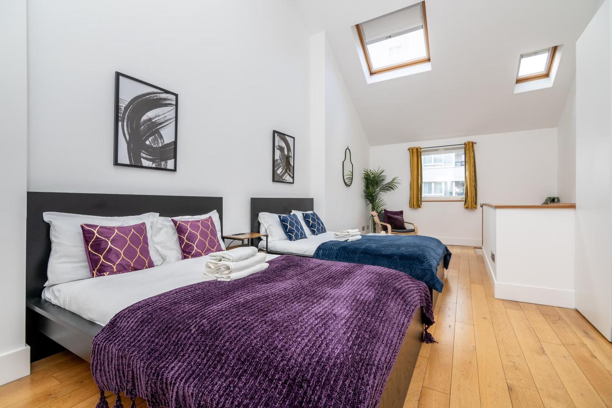 The Deluxe Barbican Duplex Лондон Экстерьер фото