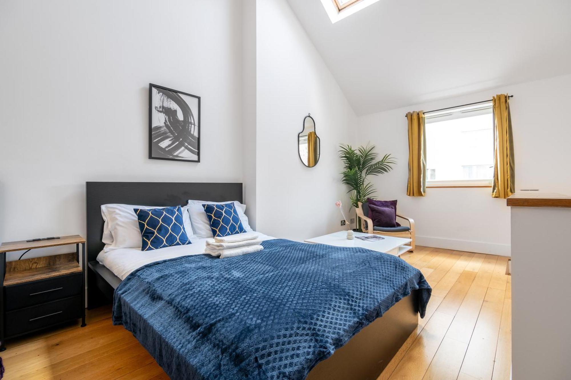 The Deluxe Barbican Duplex Лондон Экстерьер фото