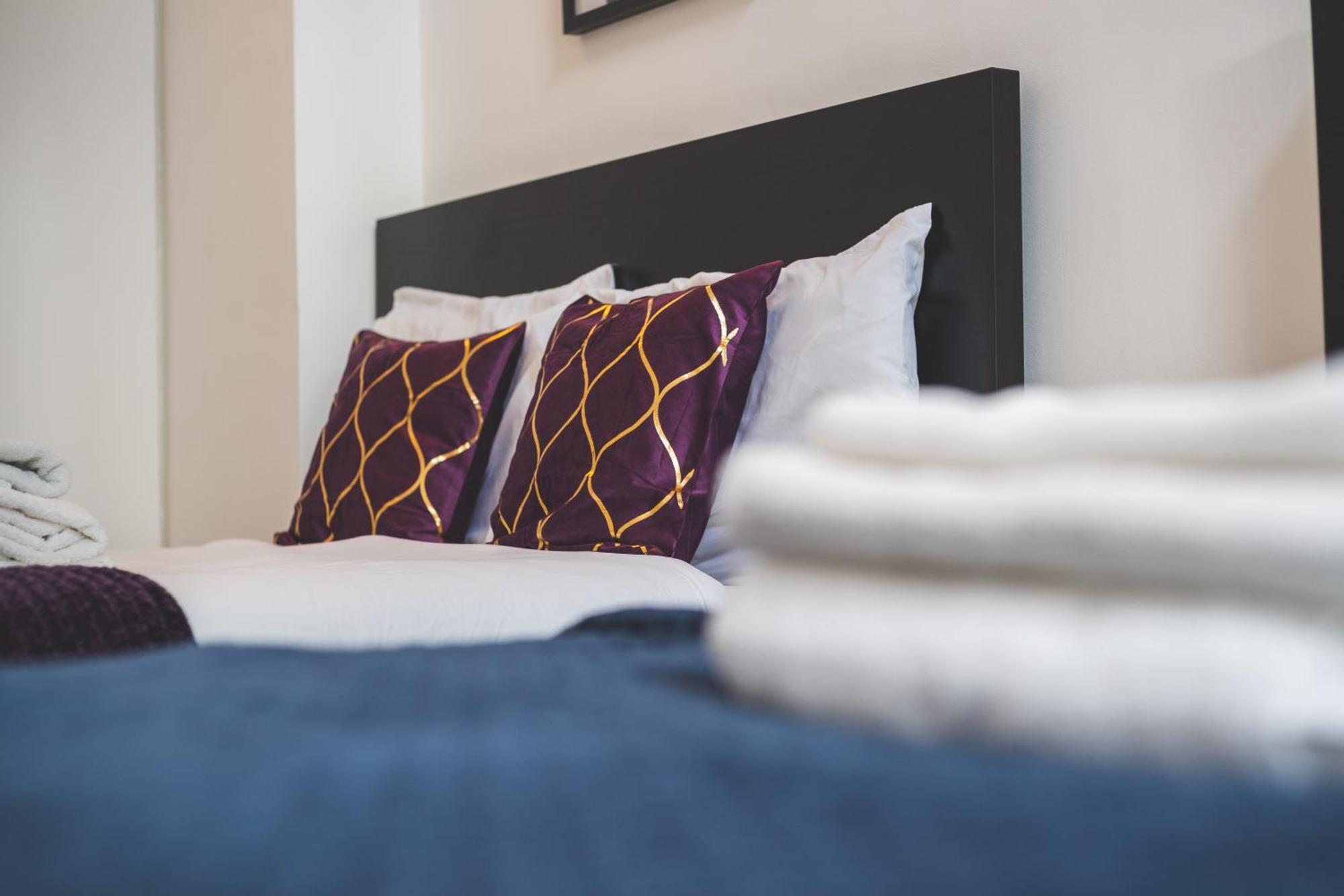 The Deluxe Barbican Duplex Лондон Экстерьер фото